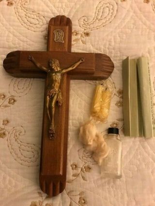Vintage Wooden Crucifix,  Cross.  Last Rites Sick Call Set,  Candles,  Holy Water 2
