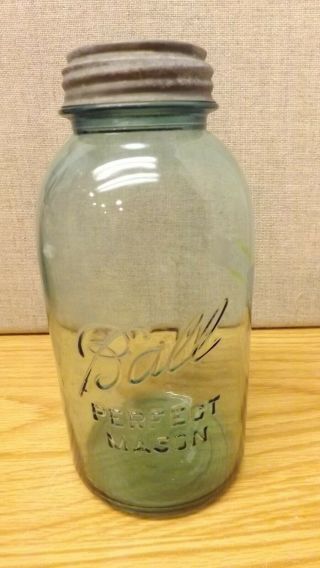 (1) Vintage Half Gallon Aqua Blue Perfect Mason Canning Jar With Zink Lid