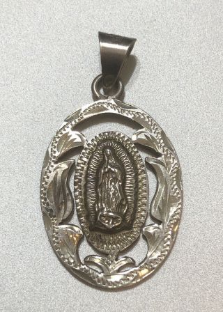 Vintage Virgin Mary Oval Silver Pendant 1.  5 "
