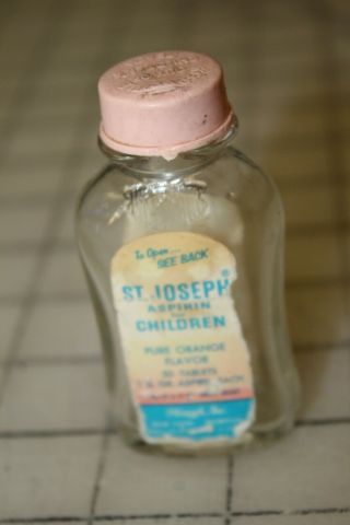 Vintage St.  Joseph Aspirin For Children Glass Pill Bottle Made In Usa