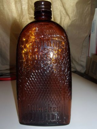 One Pint Amber Glass Embossed Seagrams Bourbon Whiskey Bottle Canada Metal Cap