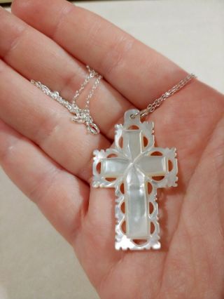 Vintage Carved Mother Of Pearl Cross Pendant Charm Sterling Silver Chain 20 "