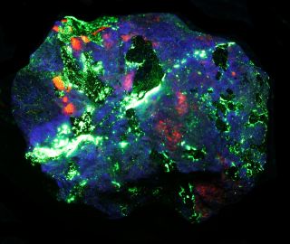 Hardystonite,  Willemite Fluorescent Minerals Four Color,  Franklin,  Nj