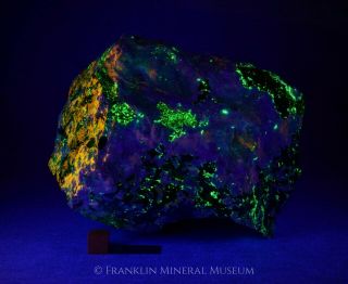 Massive hardystonite with clinohedrite - Franklin,  NJ 2