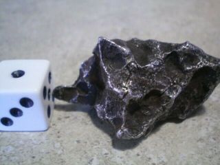 67 grams meteorite sikhote - alin regmaglypted individual 3