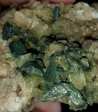 Chalcocite Heulandite & Calcite Crystals Chimney Rock Quarry Bound Brook Nj Rock