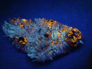 Sphalerite (fluorescent) Quartz Sweet Home Mine Colorado 2
