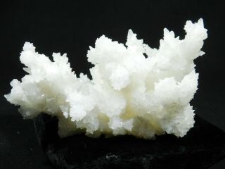 A Big 100 Natural Bright White ARAGONITE Crystal Cluster With a Stand 313gr 3
