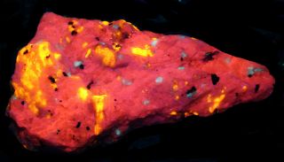 " Third Find " Wollastonite,  Barite Fluorescent Minerals,  Franklin,  Nj