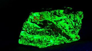 Sw Uv Fluorescent Willemite Calcite,  Franklinite Sterling Hill Franklin Nj Rock