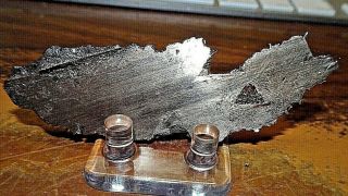 Slice Of Muonionalusta Meteorite End Piece 25 Gms Stand