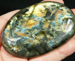 A Bright Flash On This Larger Polished Spectralite Labradorite Pebble 163gr