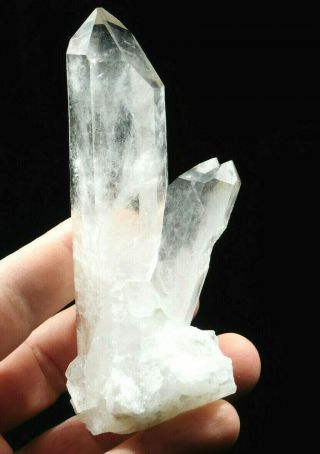 Three Perfect Points On This Larger Aaa Quartz Crystal Cluster Brazil 171gr