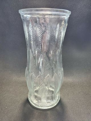 Vintage Brody Co.  Glass 8.  5 " Tall Flower Vase