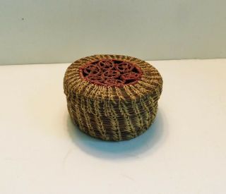 Vintage Pine Needle Raffia Hand Woven Basket Natural Cranberry With Lid