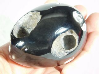A Larger Egg Sculpture Made From 100 Natural Mexican Obsidian 263gr 2