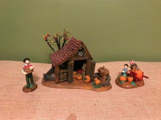 Dept 56 It’s Almost Thanksgiving Accessory.  England Village Series Set Of 3