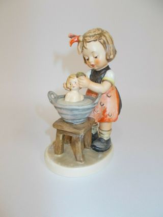 Hummel Goebel Figurine 319 Tmk 6 Doll Bath A314 Dw