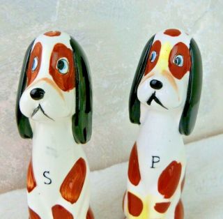 Vintage Tall Boy Hound Dog Salt And Pepper Shakers Commadore Japan Both Stoppers