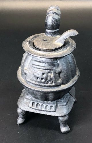 Vintage Cast Iron Miniature Pot Belly Stove Salesman Sample