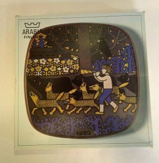 Kalevala Annual Plate,  1979,  Vintage Collectible by Arabia of Finland 3