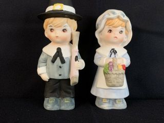 Vintage Brinns Pilgrim Figurines - Man And Woman Thanksgiving - Porcelain - Set 2