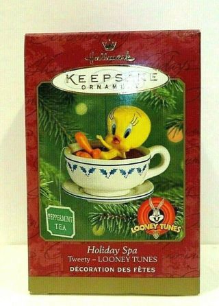 Hallmark Keepsake Ornaments - Looney Tunes Tweety Holiday Spa