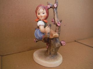 Goebel Hummel Figurine Girl In Apple Tree 4 1/4” 141 3/0