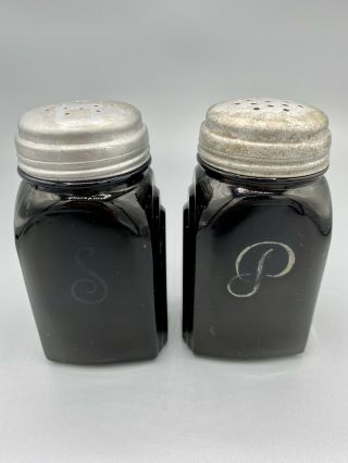 Vintage Black Glass Art Deco Mcm Salt And Pepper Shakers
