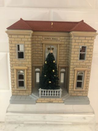 Hallmark Nostalgic Houses & Shops Town Hall & Mayor’s Christmas Tree 2003 No Box