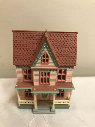 Vintage Hallmark Ornament Nostalgic Houses & Shops 1996