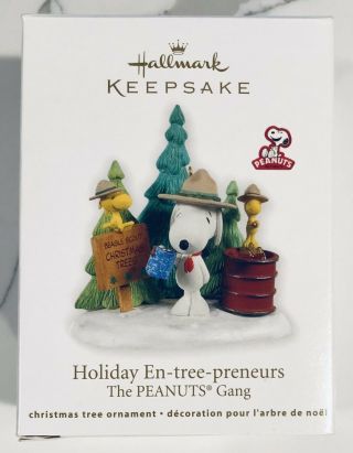 2011 Hallmark Keepsake Holiday En - Tree - Preneurs The Peanuts Gang Tree Ornament