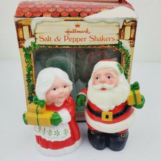 Vintage Hallmark Christmas Santa & Mrs.  Clause Salt & Pepper Shakers Figures Set