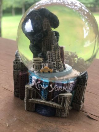 York Snow Globe Snow Globe Empire State Building With King Kong Buildings