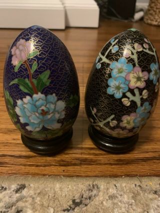 Vintage Chinese Cloisonne Enamel Eggs With Stand Black & Blue Flowers
