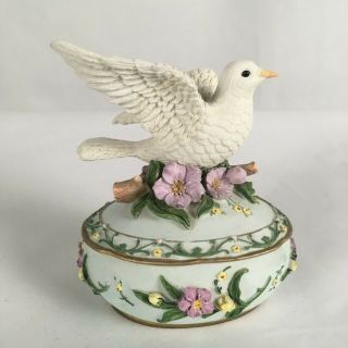 Vintage Heritage House Music Box Jewelry Trinket Box Bird " The Impossible Dream "