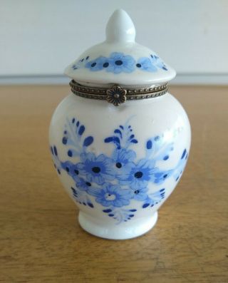 Vintage Chinese Ginger Jar Blue And White Porcelaine Hinged Trinket Box