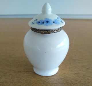 Vintage Chinese Ginger Jar Blue And White Porcelaine Hinged Trinket Box 3