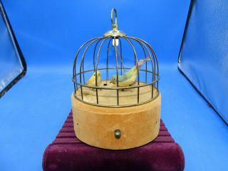 Vintage Animated Musical Birds In A Bird Cage Jewelry Box Made In Japan