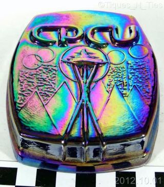 Cpcu Seattle Space Needle Mount St Helens Ash Art Glass Paperweight (ff)