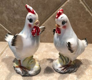 Vintage Cute Anthropomorphic Rooster Chicken Bird Salt And Pepper Shakers Japan