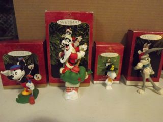 4 Hallmark Ornaments Goofy As Santa 
