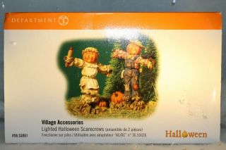 Dept 56 Halloween Village - Set of 2 Scarecrows - 53061 - no AC/DC adapter 2