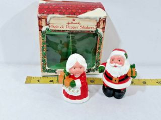 Vintage Hallmark Christmas Santa Mrs.  Claus Salt & Pepper Shakers Figures