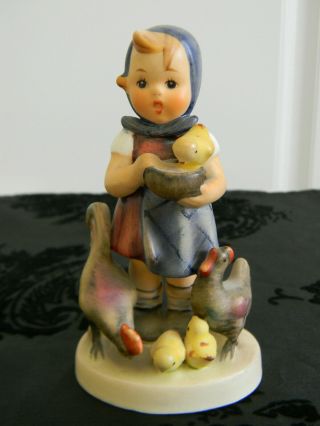 Darling Hummel Goebel W.  Germany Figurine Girl Feeding Ducks Signed