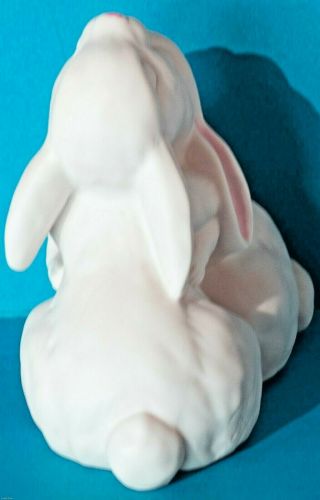 HOMCO Hugging Bunny Rabbits Porcelain Bisque Figurine LIFE IS WONDERFUL ' 90 2