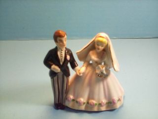 Vintage.  " Lefton " Bride & Groom Wedding Cake Topper