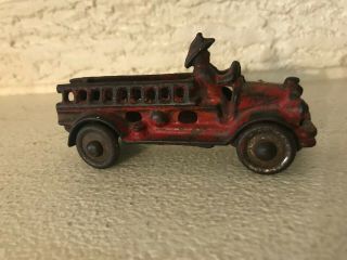 Antique Vintage Hubley Arcade Cast Iron Fire Truck Ladder Toy 3.  75 "