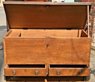 18th C.  Chippendale Dovetailed Antique Blanket Box / Chest Rare Ochre Paint
