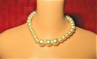 Vintage Barbie For Clothes White Graduated Pearl Necklace Near